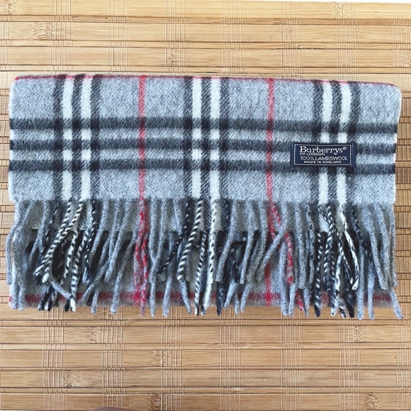 Vintage Burberrys of London Lambswool Scarf - Picture 2 of 5